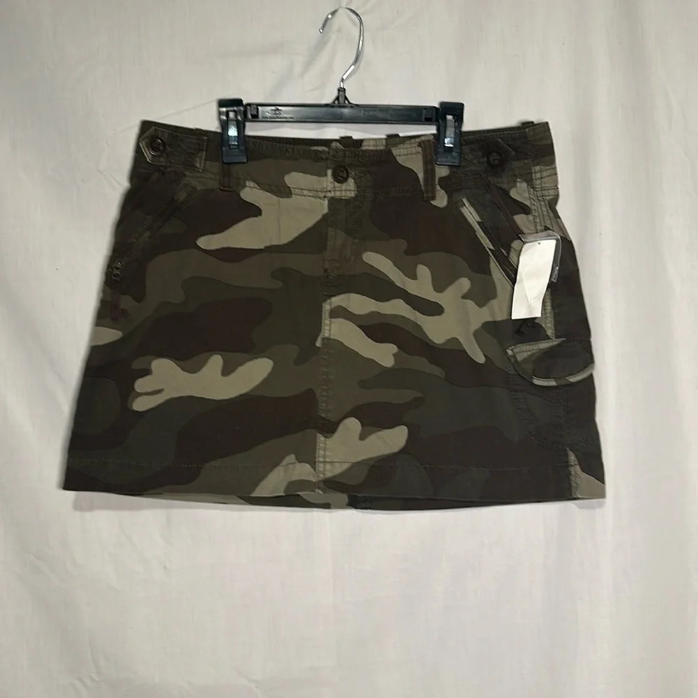 multitone green camouflage NWT Gap mini cargo skirt size 10